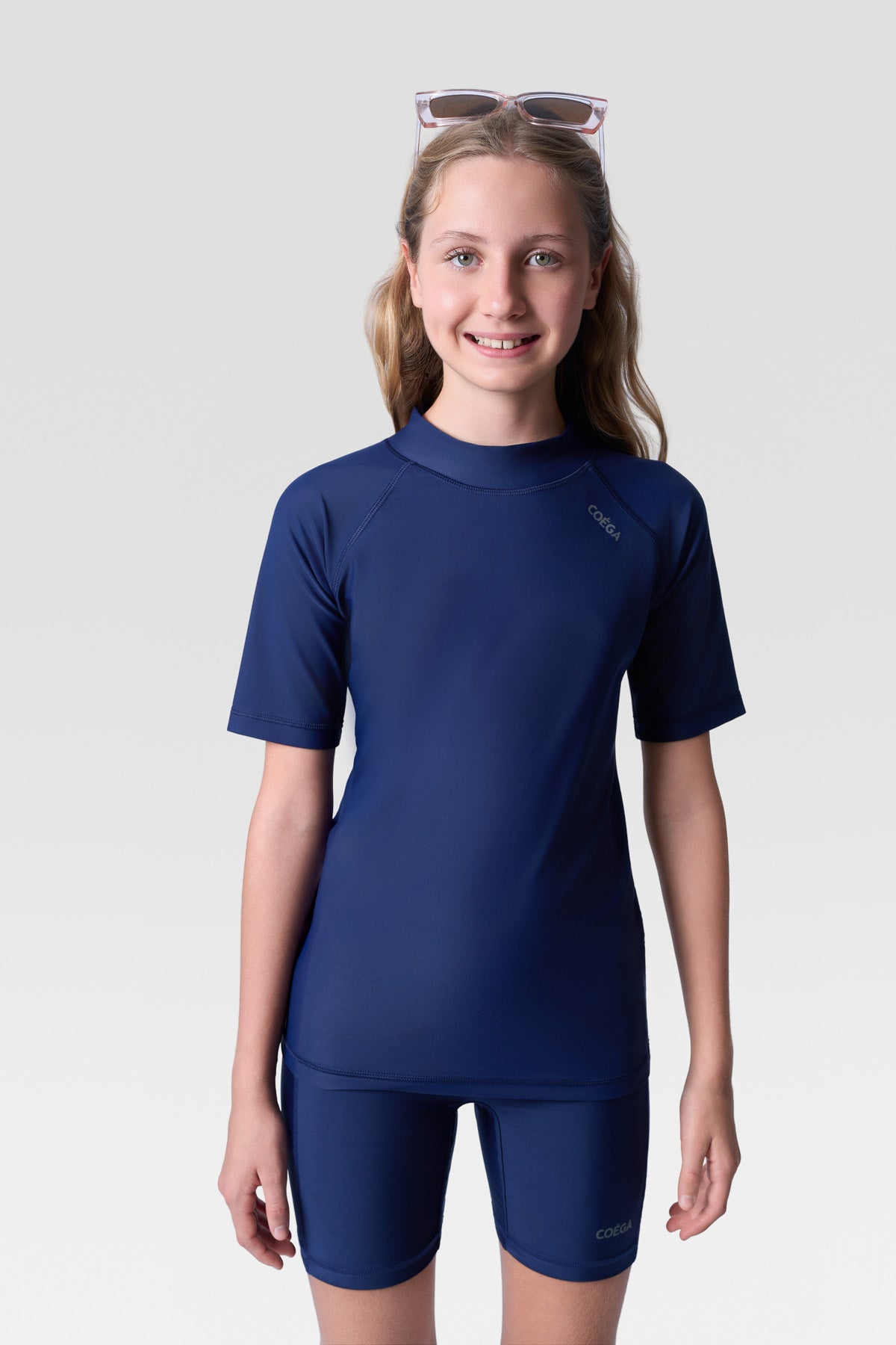 بدلة سباحة COEGA للفتيات الصغيرات - قطعتين