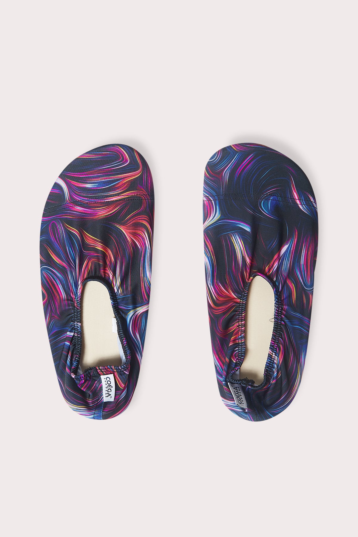 أحذية السباحة والشاطئ للسيدات من COEGA